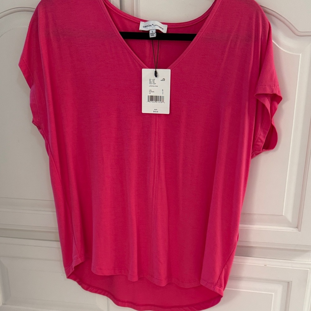 Gibson Latimer Vivid Pink Short Sleeve Top